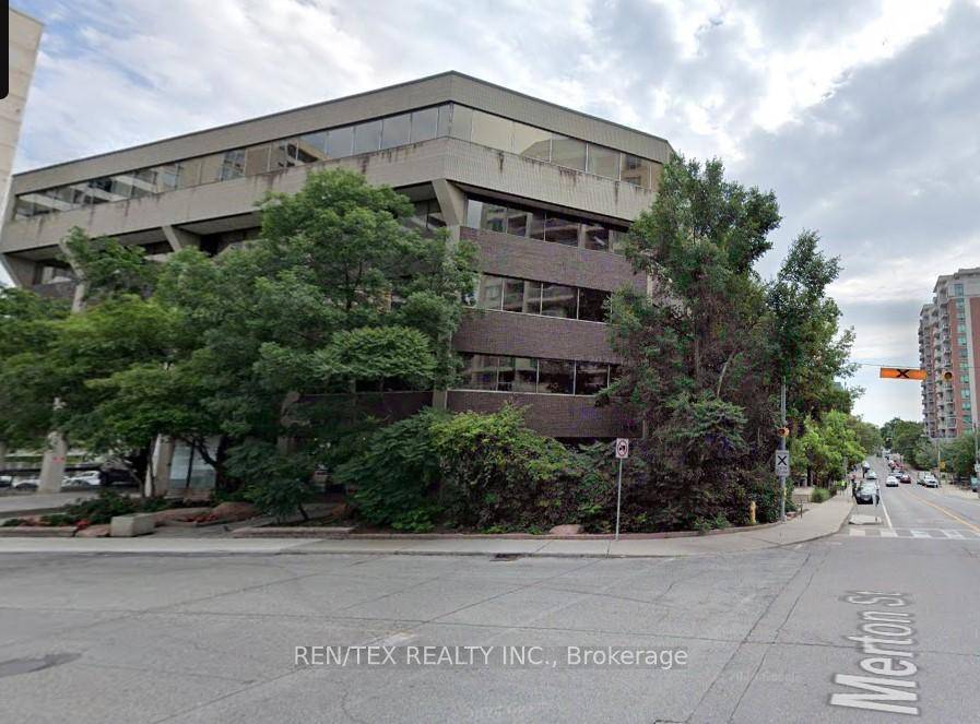 Office Space Located In The Yonge St And Mt Pleasant Area.