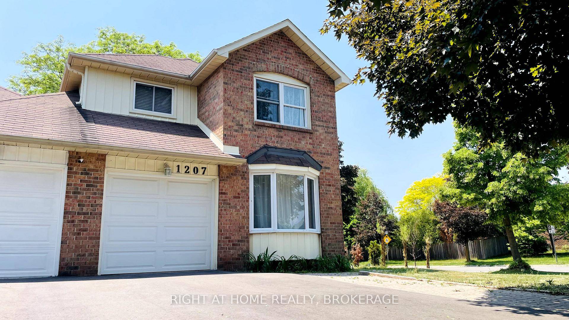 Glen Abbey, One Of The Top Neigbourhoods In Oakville.