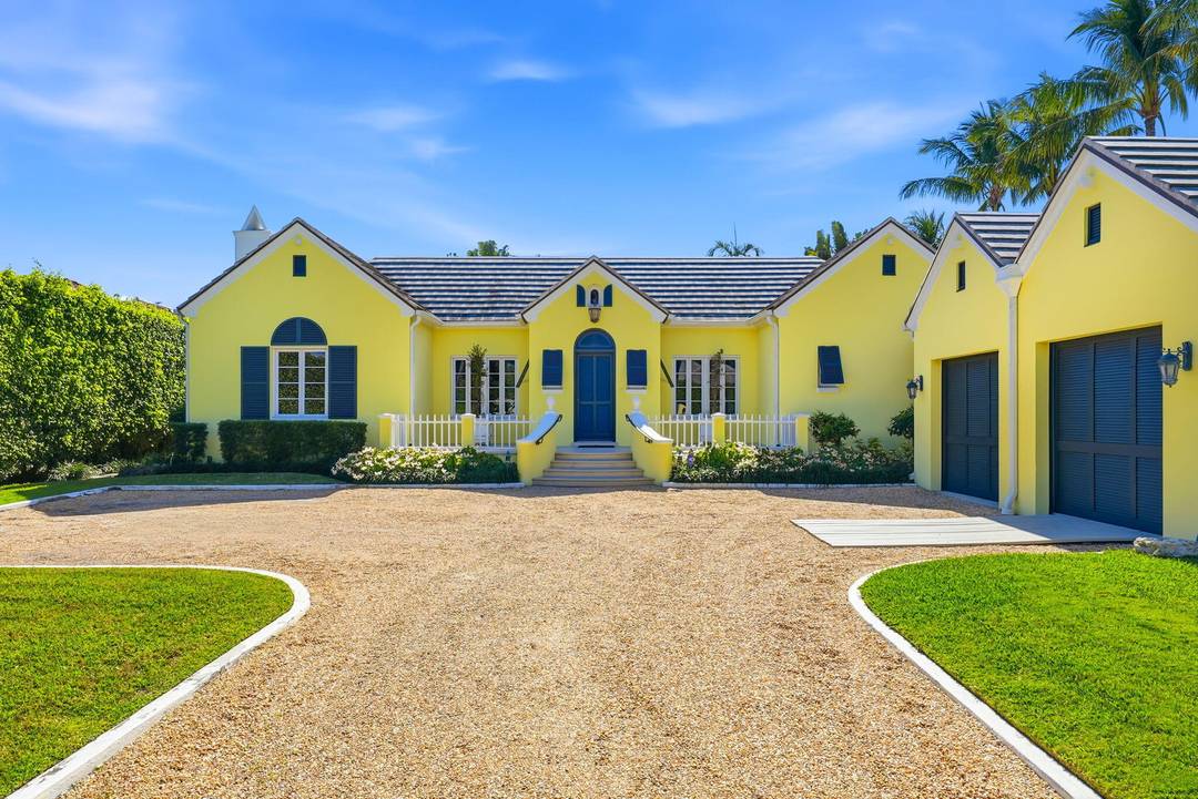 Rare opportunity to own an oversized 17, 000 sq.