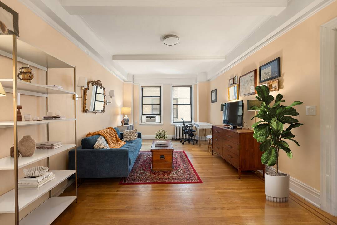 This beautifully maintained corner one bedroom, one bath apartment is located in one of Morningside Heights' most sought after pre war, full service co op buildings.