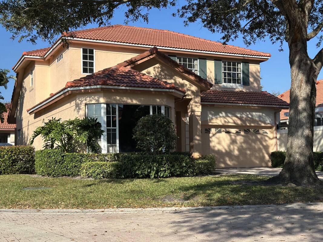PRICED TO SELL Fully Renovated Luxury Home in PGA National with Private Putting Green !