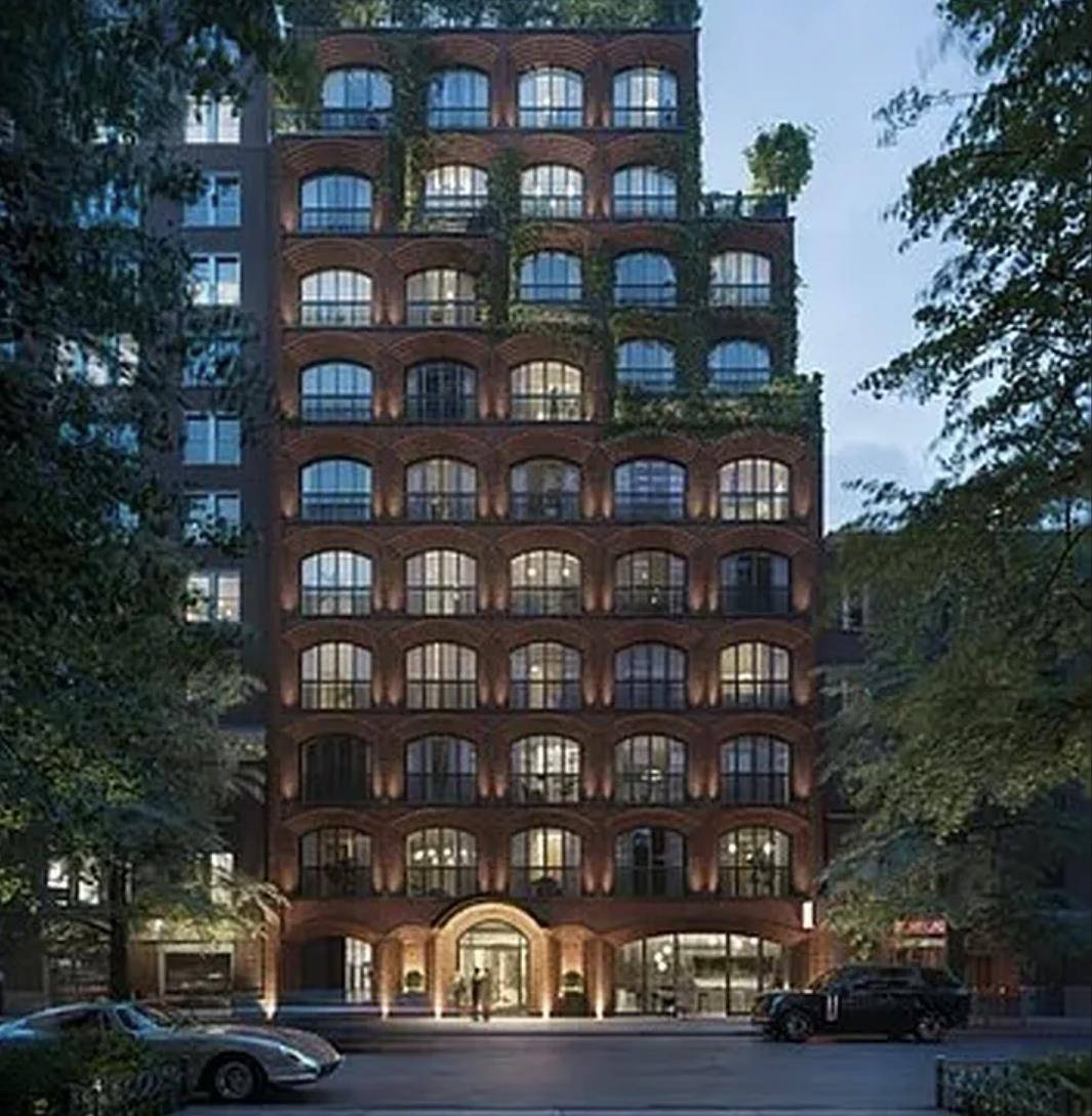 Experience serenity, privacy, and sophistication in this brand new gorgeous apartment in the heart of Greenwich Village.