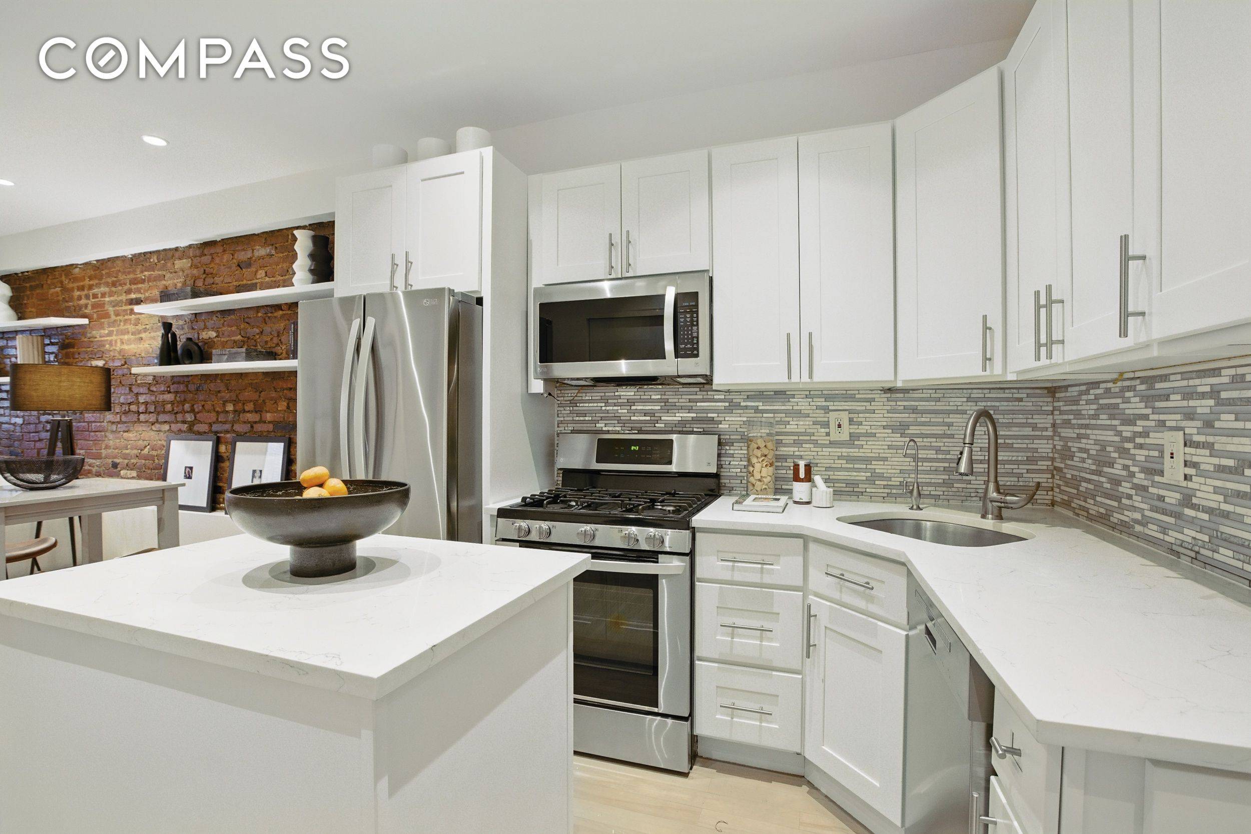 Step into the beating heart of the East Village and experience urban sophistication at its finest in this radiant, show stopping two bedroom, two bathroom residence nestled within an exclusive ...