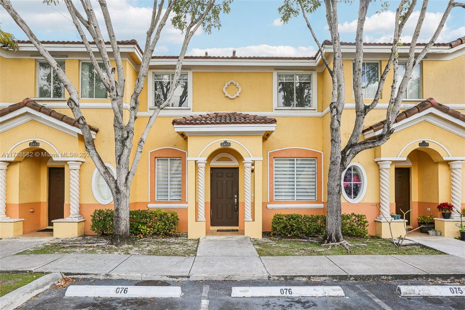 This 3 bedroom, 2. 5 bath condo in Keys Cove offers a beautiful lake view and features tile and vinyl flooring throughout, zebra blinds on every window, recessed lighting, and ...