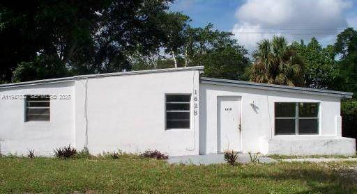 This move in ready gem offers the rare opportunity to enjoy a newly renovated, spacious home in an established, peaceful community.