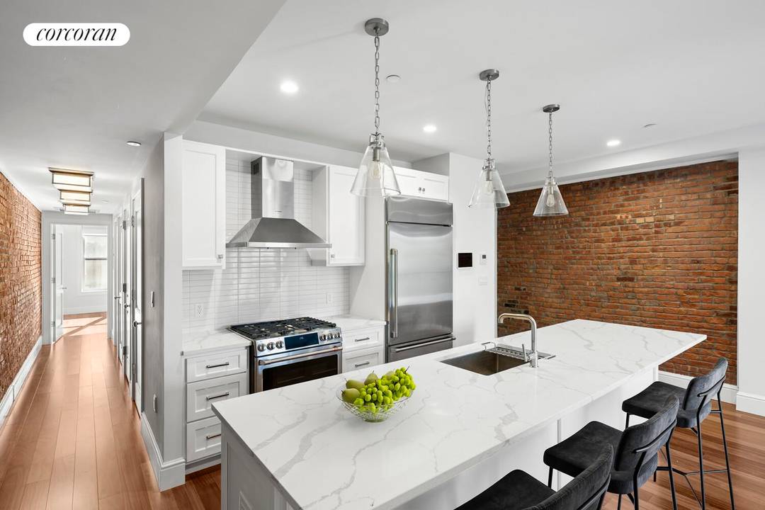 Exceptionally low carrying cost meet bright and stylish living.