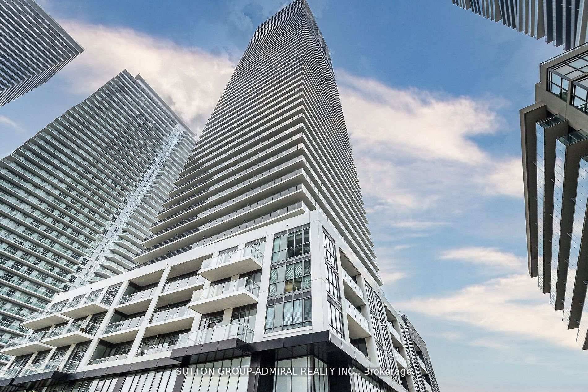 Enjoy A Private Entrance Off Street Level The Largest Town House Unit By Mattamy Homes Vita On The Lake 1599 Sf 2 Story Unit, Feels Like A House, South Facing ...