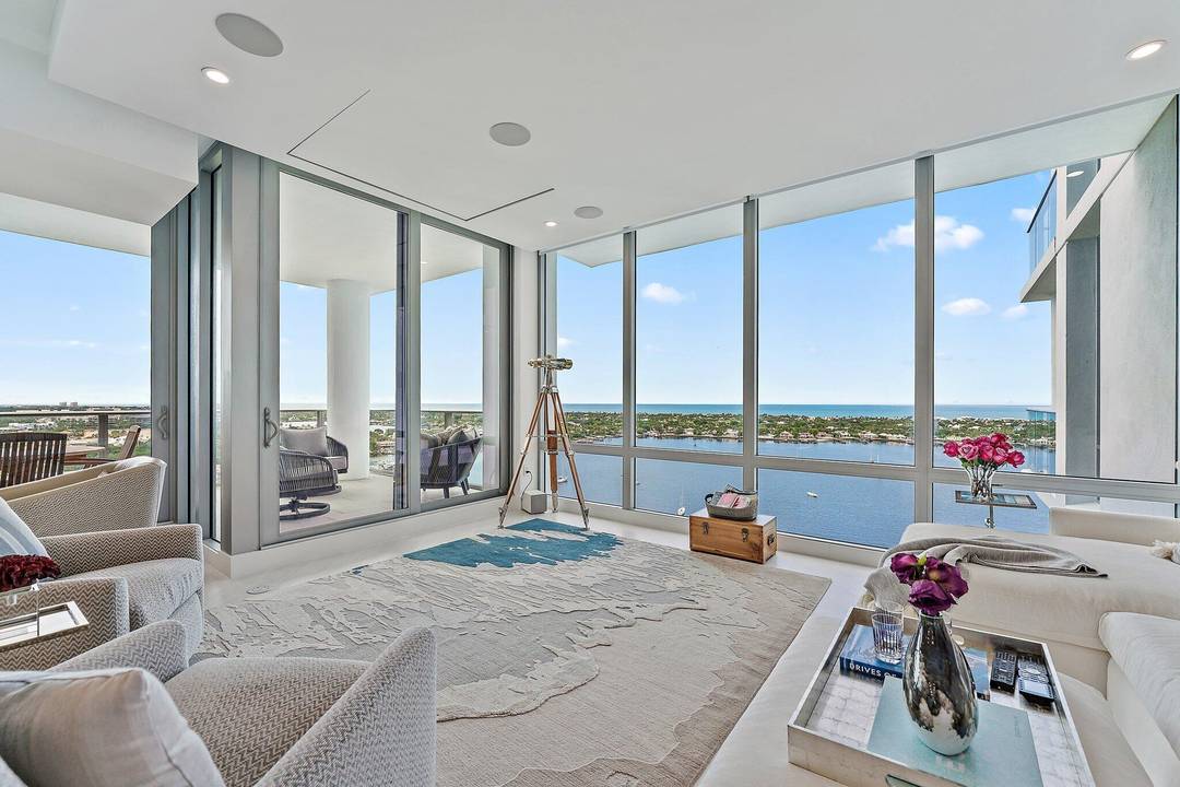 This Tiffany Suite is the largest property in Water Club, Phase I, North Palm Beach with four bedrooms, all en suite, a den, and four terraces.