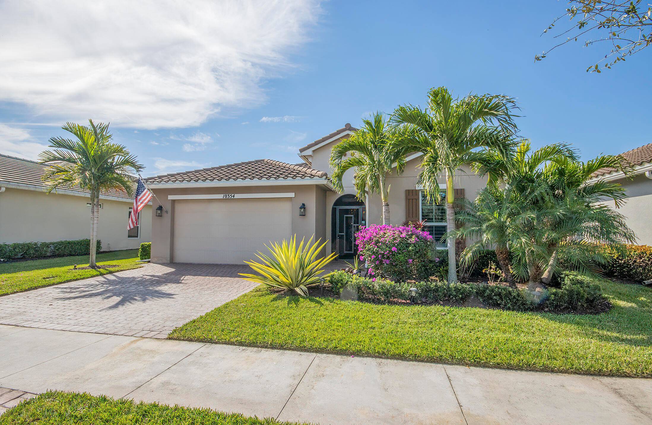 Stunning 3 Bedroom 2 Bath POOL Home partially furnished with Outdoor Kitchen in Port St.