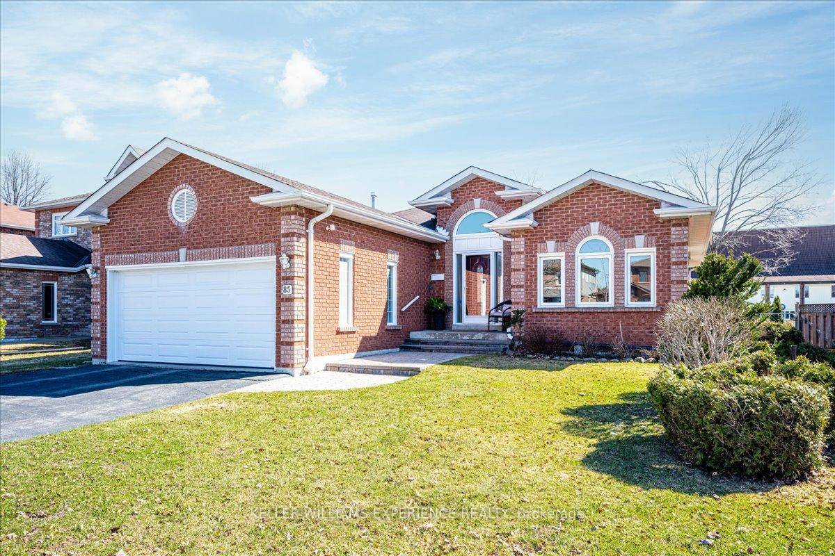 Welcome to this meticulously maintained 1, 621 sq ft bungalow built by Morra Homes.