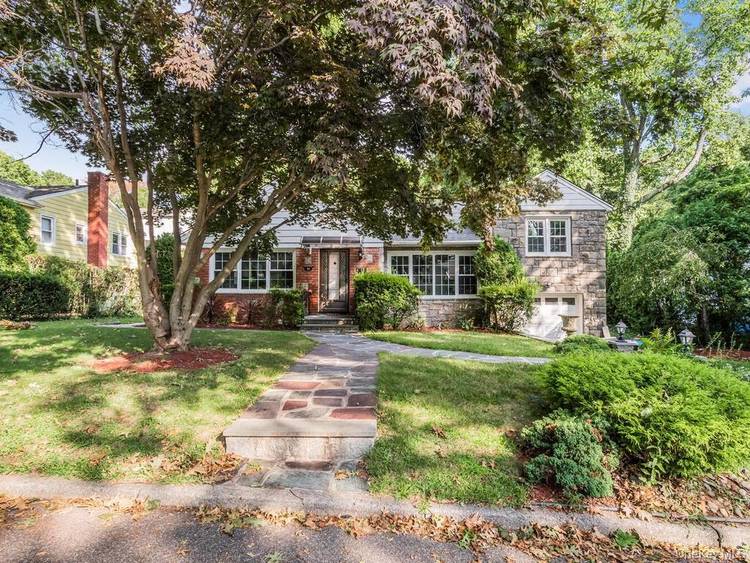 Immaculate 4 Bedroom house for RENT.