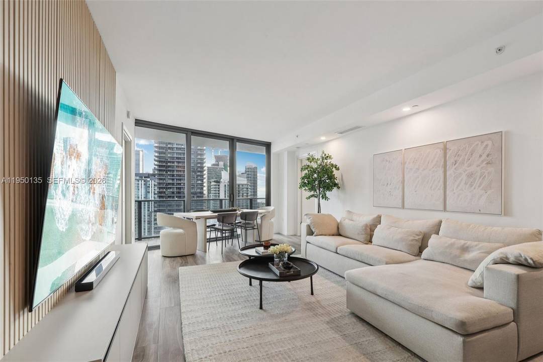 Experience elevated hotel style living at SLS Lux Residences, where luxury, convenience, and world class amenities converge in the heart of Brickell.