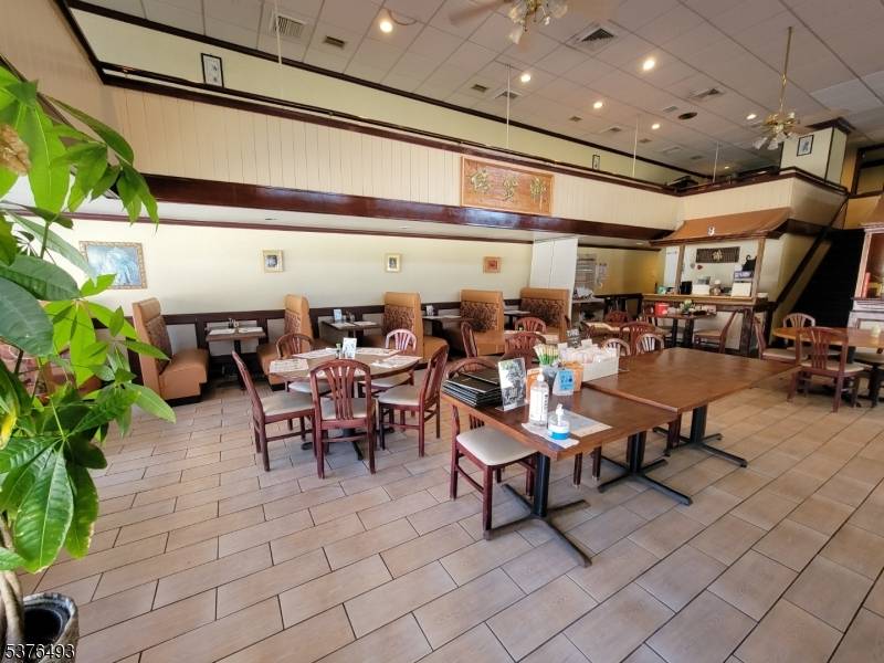 Here's your chance to take over a well established restaurant in prime, high traffic street.