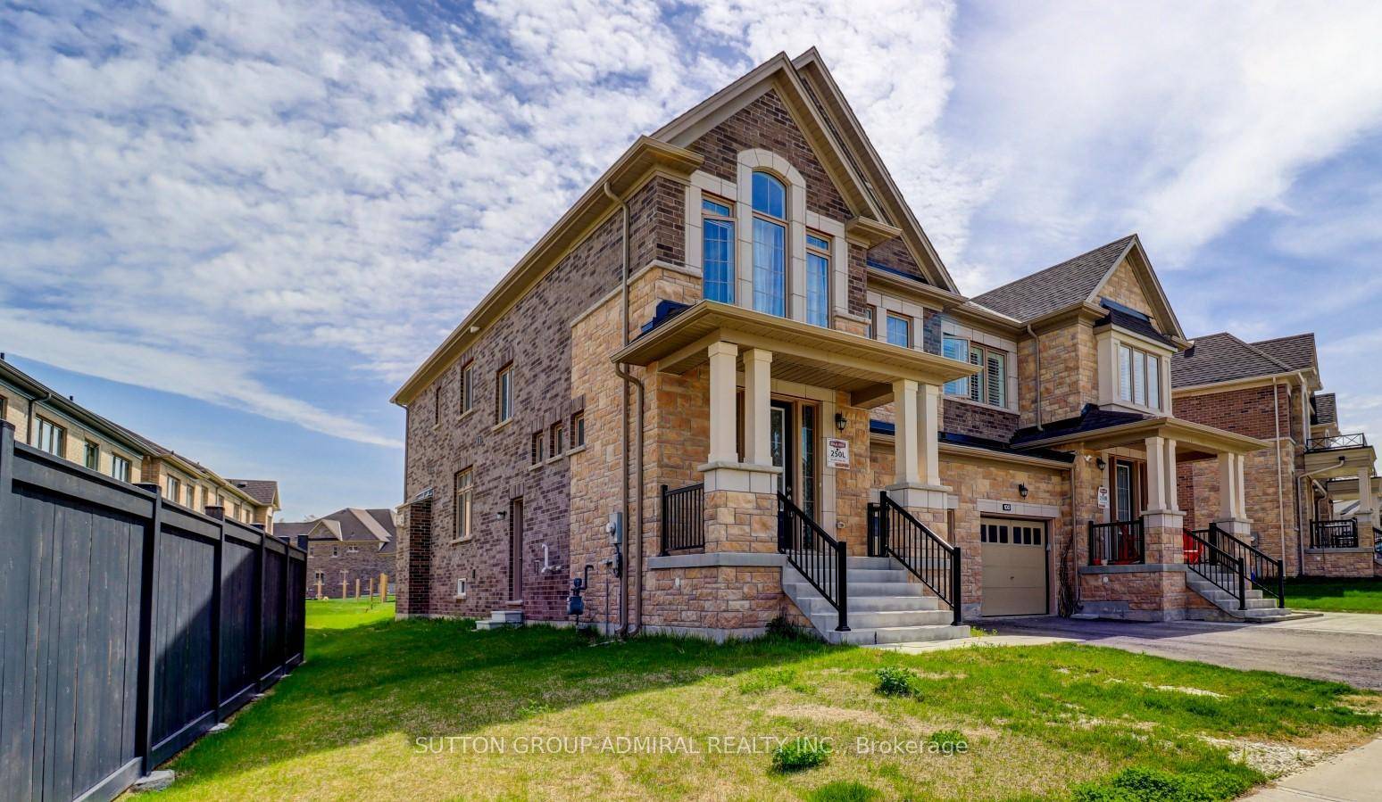 Brand New Semi Detached Full Of Light 4 Bedroom 4 Washroom Home With Smooth 9' Ceilings And Hardwood Flooring Throughout The Main.
