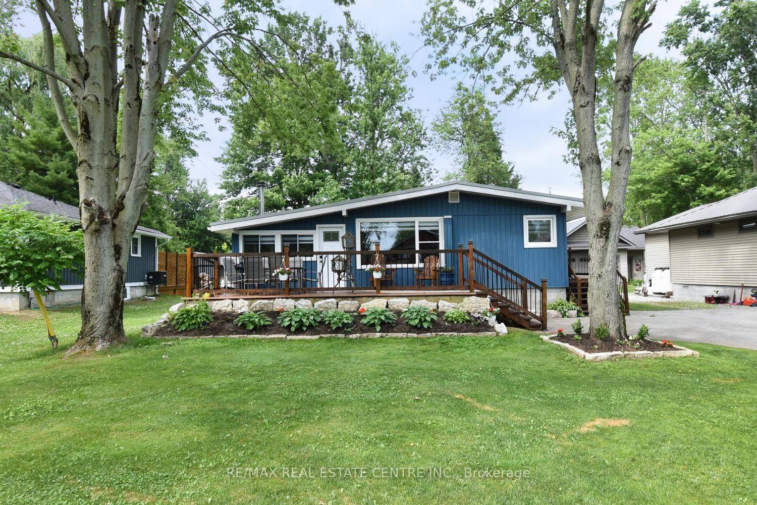 Welcome to 5 Ralph Street, Turkey Point Your Perfect Year Round Beachside Retreat !