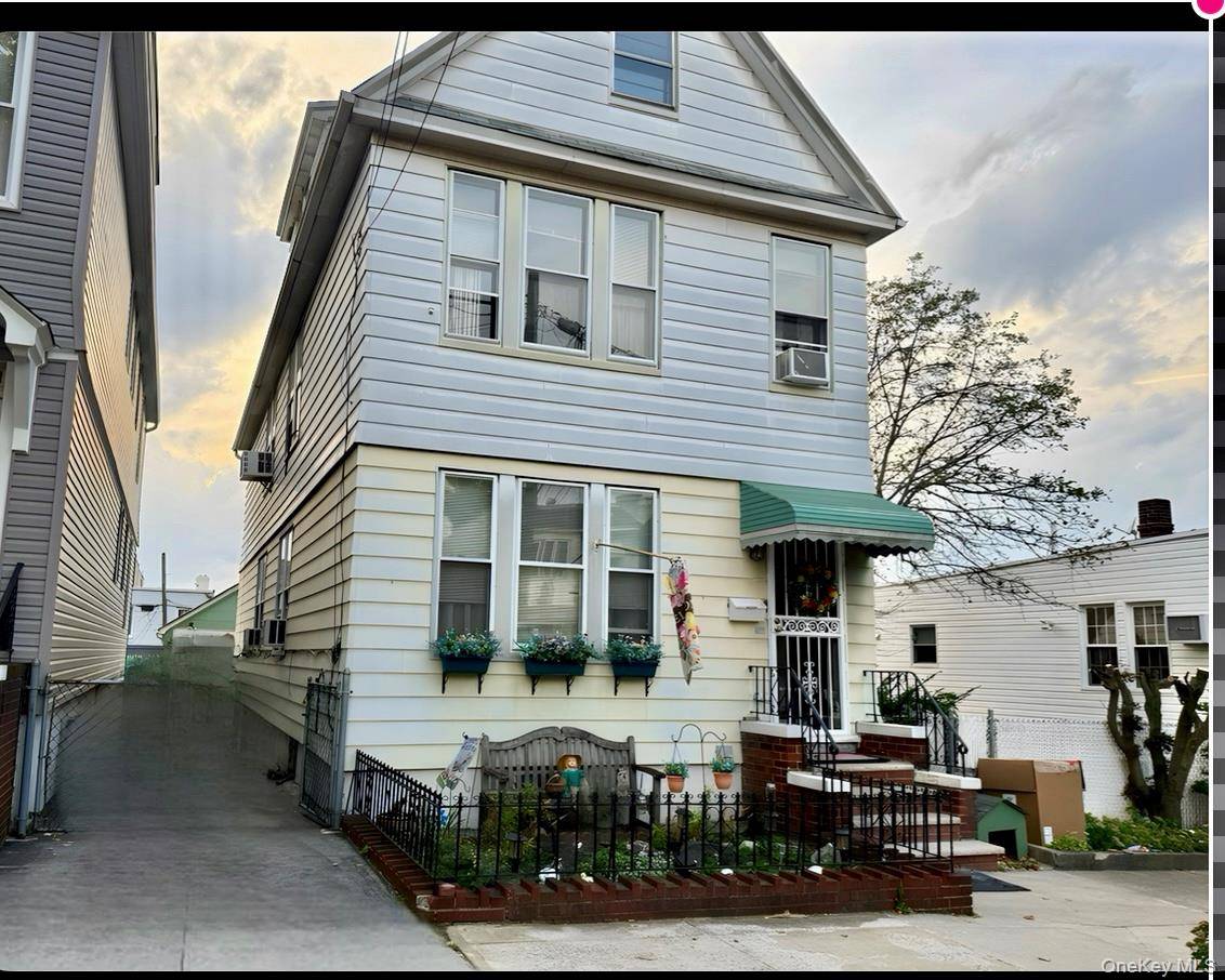 Welcome to this fully detached 2 family home in the heart of Maspeth !