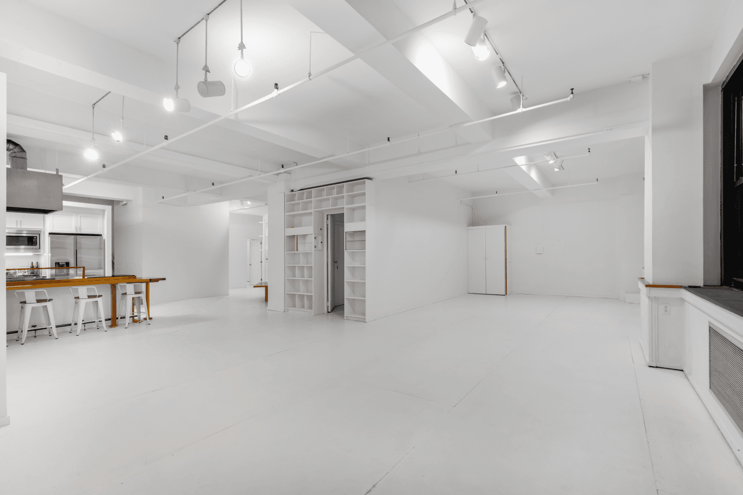 Serhant LLC has been exclusively retained to sell Floor 4 at 335 West 38th Street, an Art Deco live work loft cooperative located between 9th and 8th Avenues in the ...