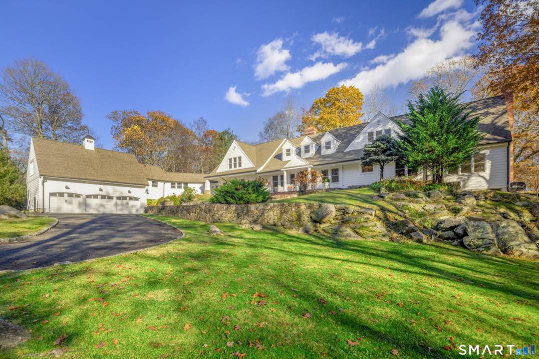 Sophisticated, timeless, and flawlessly reimagined, this 7, 600 sq ft transitional Hamptons style Colonial Cape delivers luxury living with effortless ease.