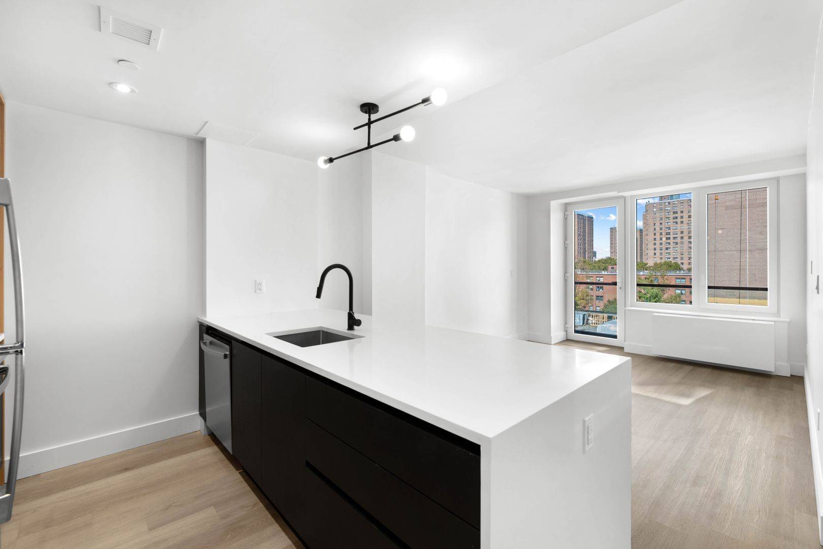 Experience modern amp ; contemporary living at 16FIFTY Madison, a stunning 8 story new development nestled in the storied East Harlem.