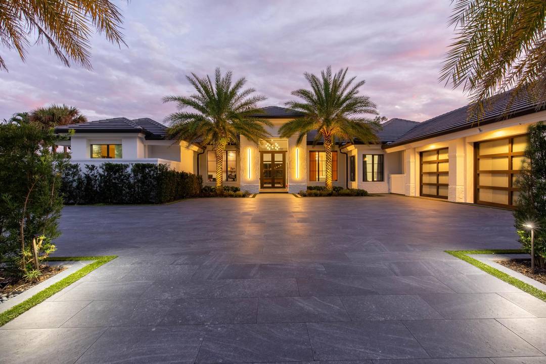 Luxury oasis in prestigious Breakers West Golf amp ; Country Club, fully renovated in 2025 and perfectly positioned on a prime golf course lot with southern exposure.