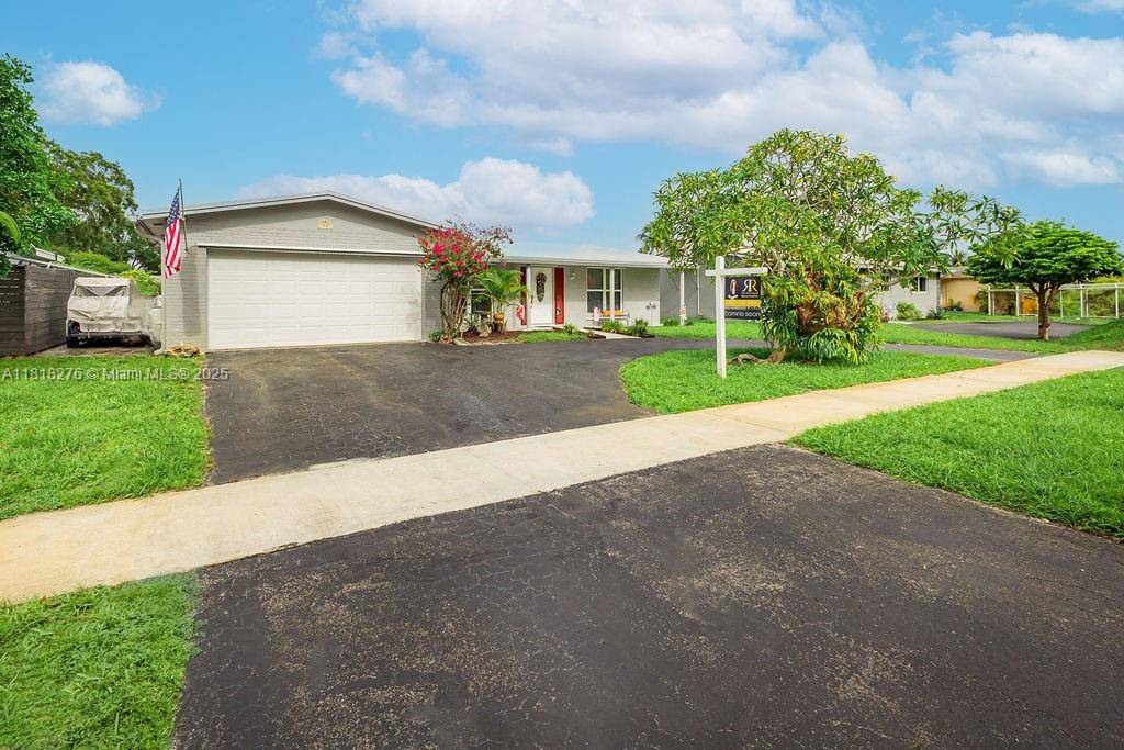 MOTIVATED SELLER ! Spacious 3 Bed, 2 Bath, 2 Car Garage, DEN OFFICE which can be used as 4th Bedroom !