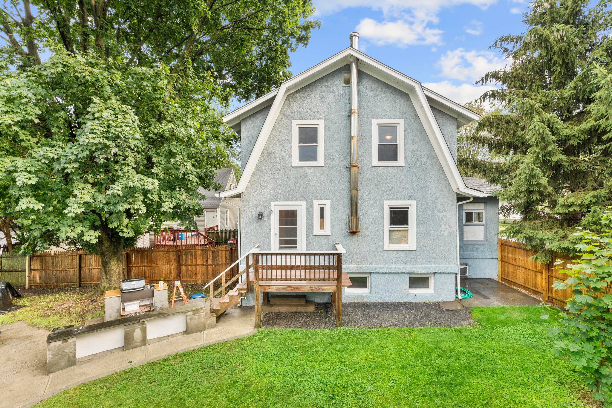 Welcome to this charming stucco Colonial located just minutes away from the Stratford Town Green, train station, highways, and is situated on a corner lot across from a local park.