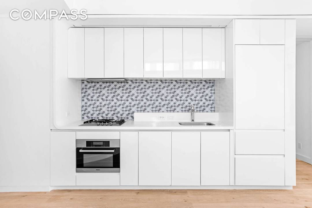 Welcome to apartment 30F, a gorgeous one bedroom apartment with sweeping northern views and a top of the line renovation.