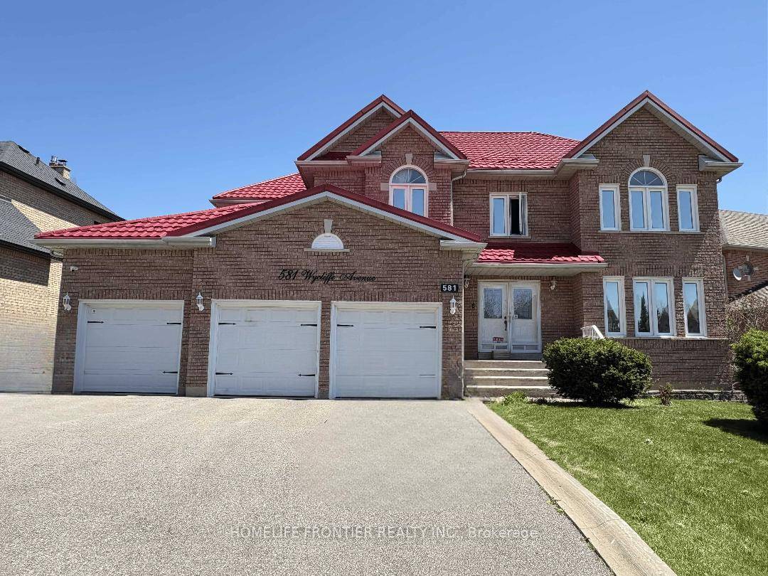 Immaculate 4 1 bed, 4 bath detached home in highly coveted Islington Woods !