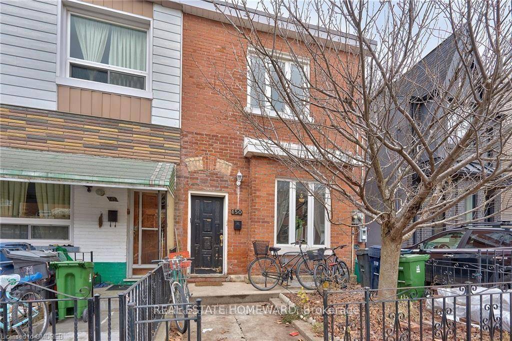 Excellent rental opportunity tailored for single professionals or urban couples !