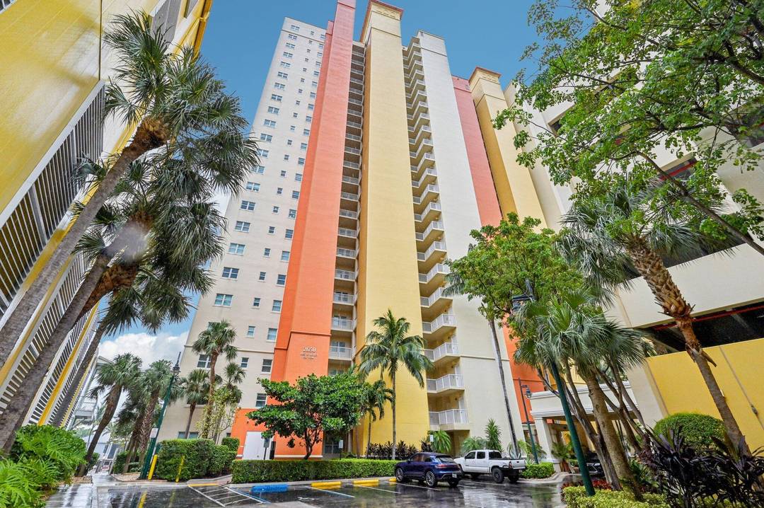 This highly sought after 10th floor ''06'' unit offers 2, 287 square feet of luxurious living space, featuring three bedrooms, three and a half bathrooms, and a versatile den.