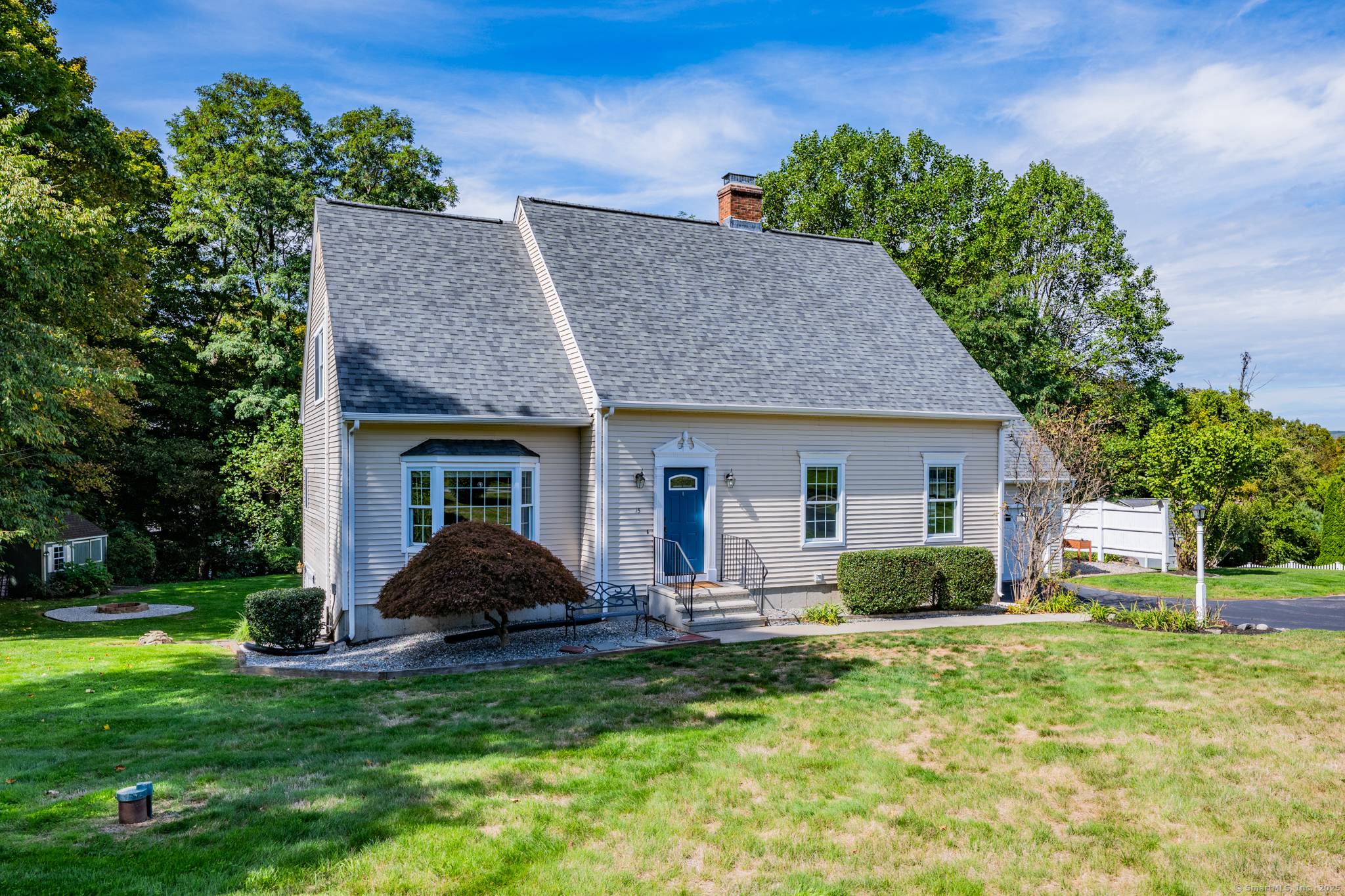 Set on a peaceful cul de sac of stately homes, this 4 bedroom, 2.