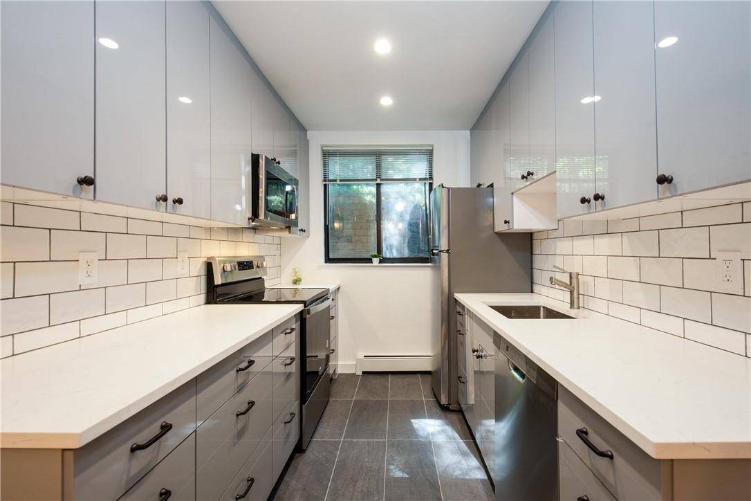 This tastefully renovated two bedroom Condo in Edgemont offers easy living and is move in ready.