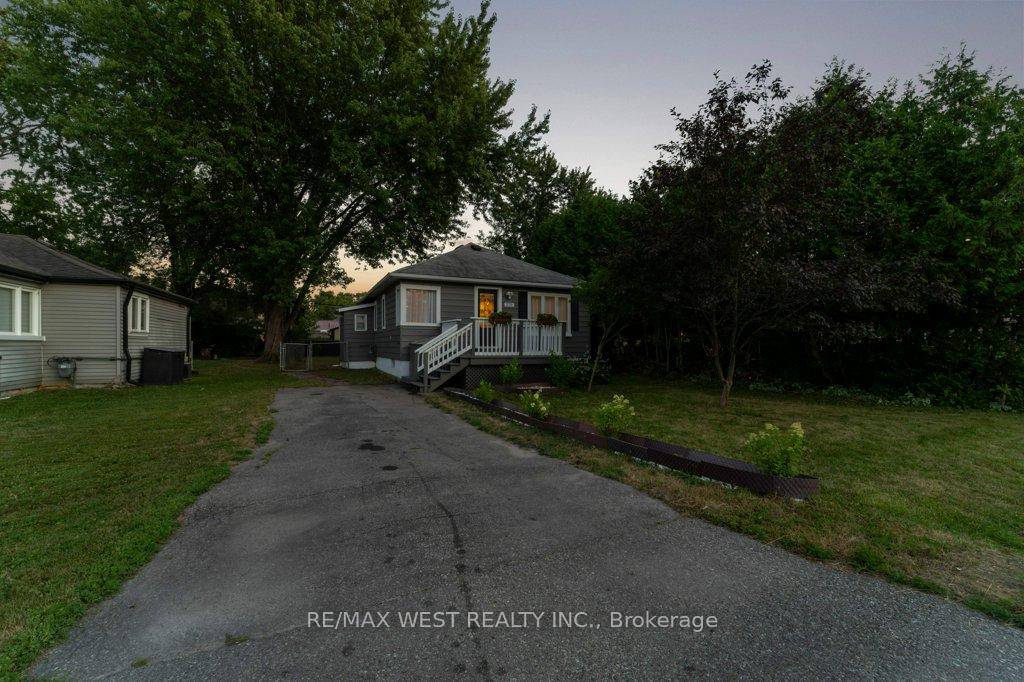 Beautifully built lakeside bungalow on a premium oversized 50x127 ft lot perfect for first time buyers or investors.