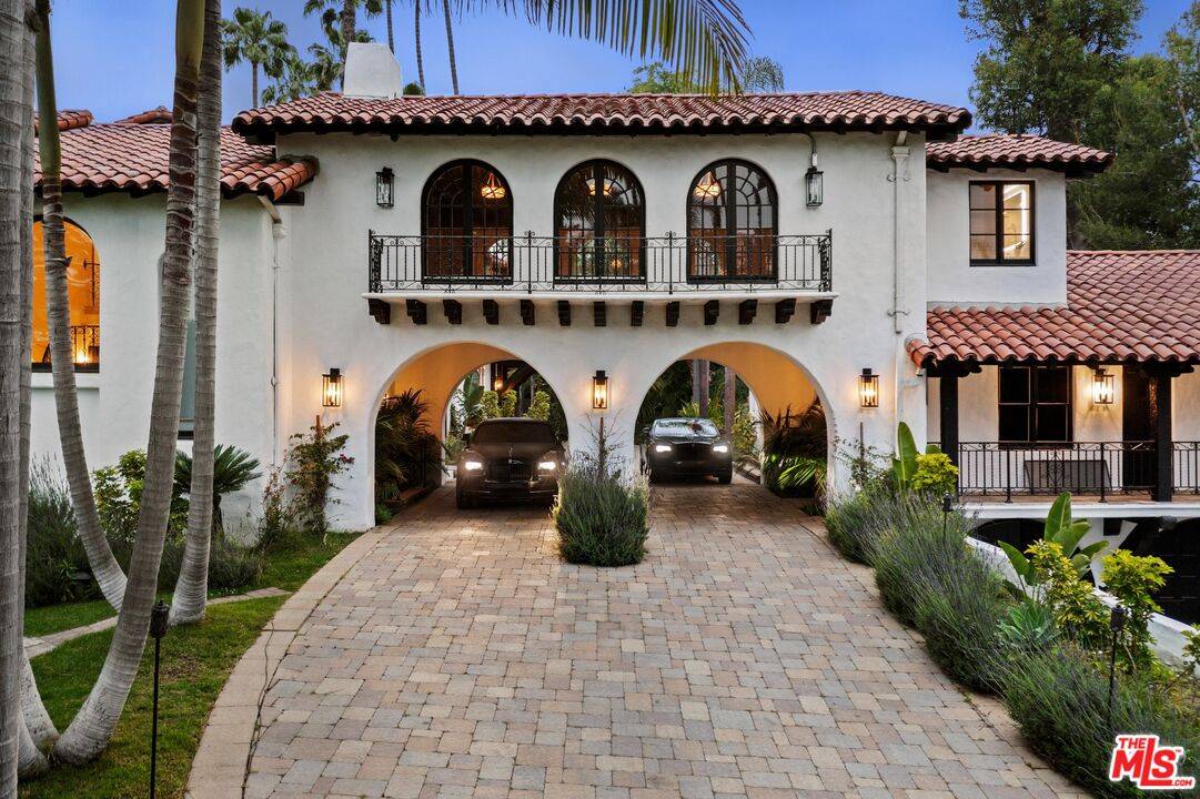 9451   Sunset Blvd 8.0 Beverly Hills LA