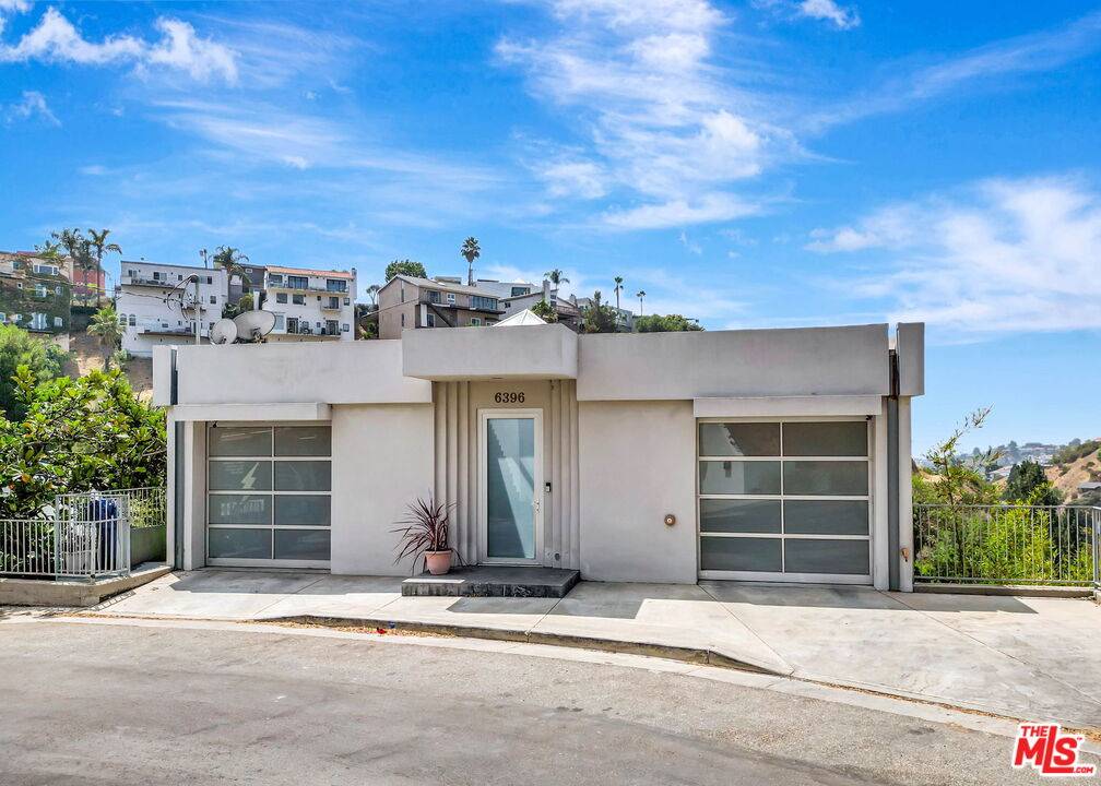 6396   Weidlake Dr 3BR Hollywood Hills East La