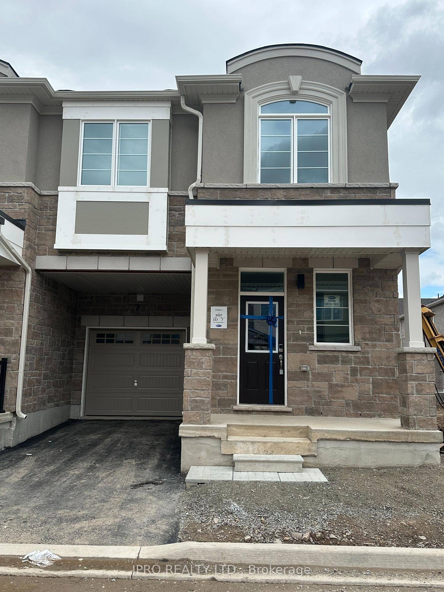 Premium End Unit Lot 4 Bedroom Townhome, 1938 Sq.