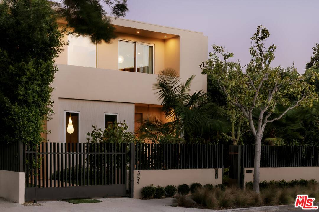 354 Westbourne Dr 4BR Beverly Grove La