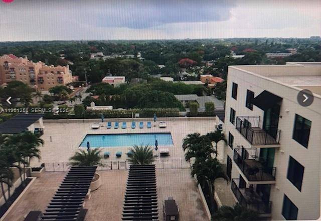Owner Motivated ! ! ! Great investment in Coral Gables, corner unit offers privacy a 2 bedrooms and 2 bathrooms in a luxury condo with a 30 feet long balcony ...