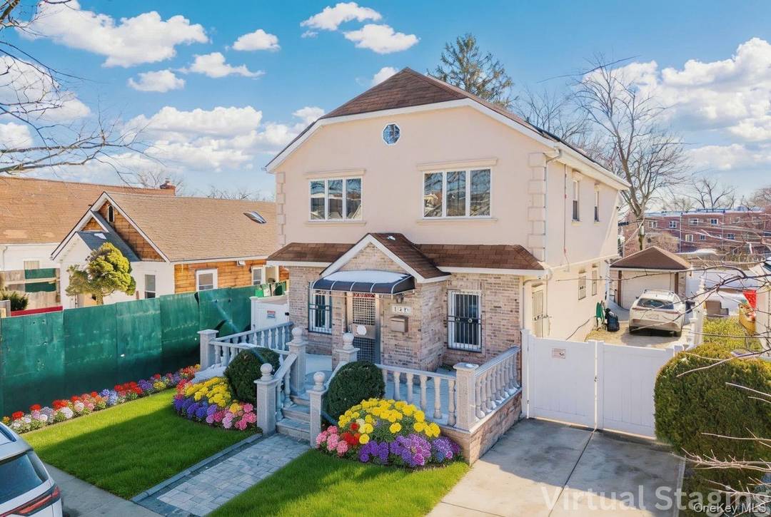 Luxury One Family Home in Fresh Meadows.