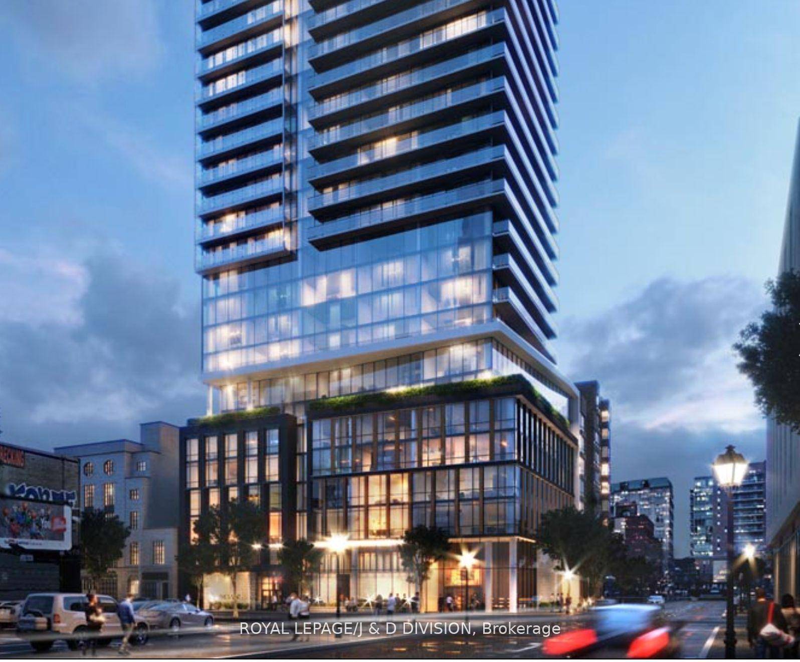 This brand new 3 bedroom southeast corner suite features 858 SqFt of thoughtfully designed living space.