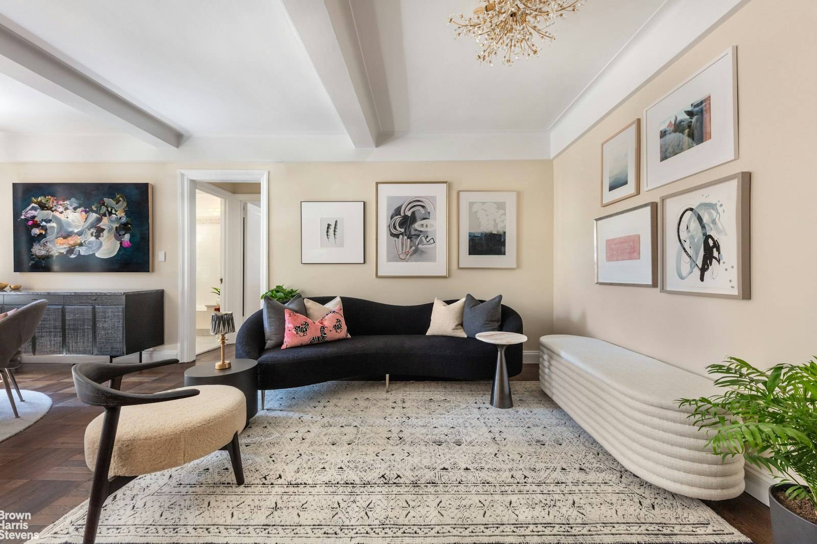 This pre war one bedroom home at The Waverly is located on a coveted tree lined street in the Greenwich Village Historic District.