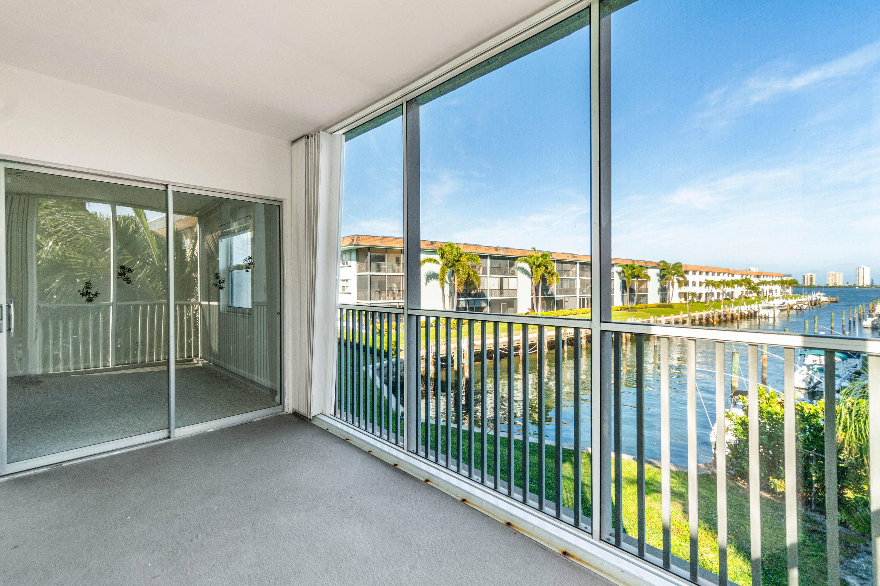 Welcome to your Coastal Retreat in the heart of North Palm Beach.