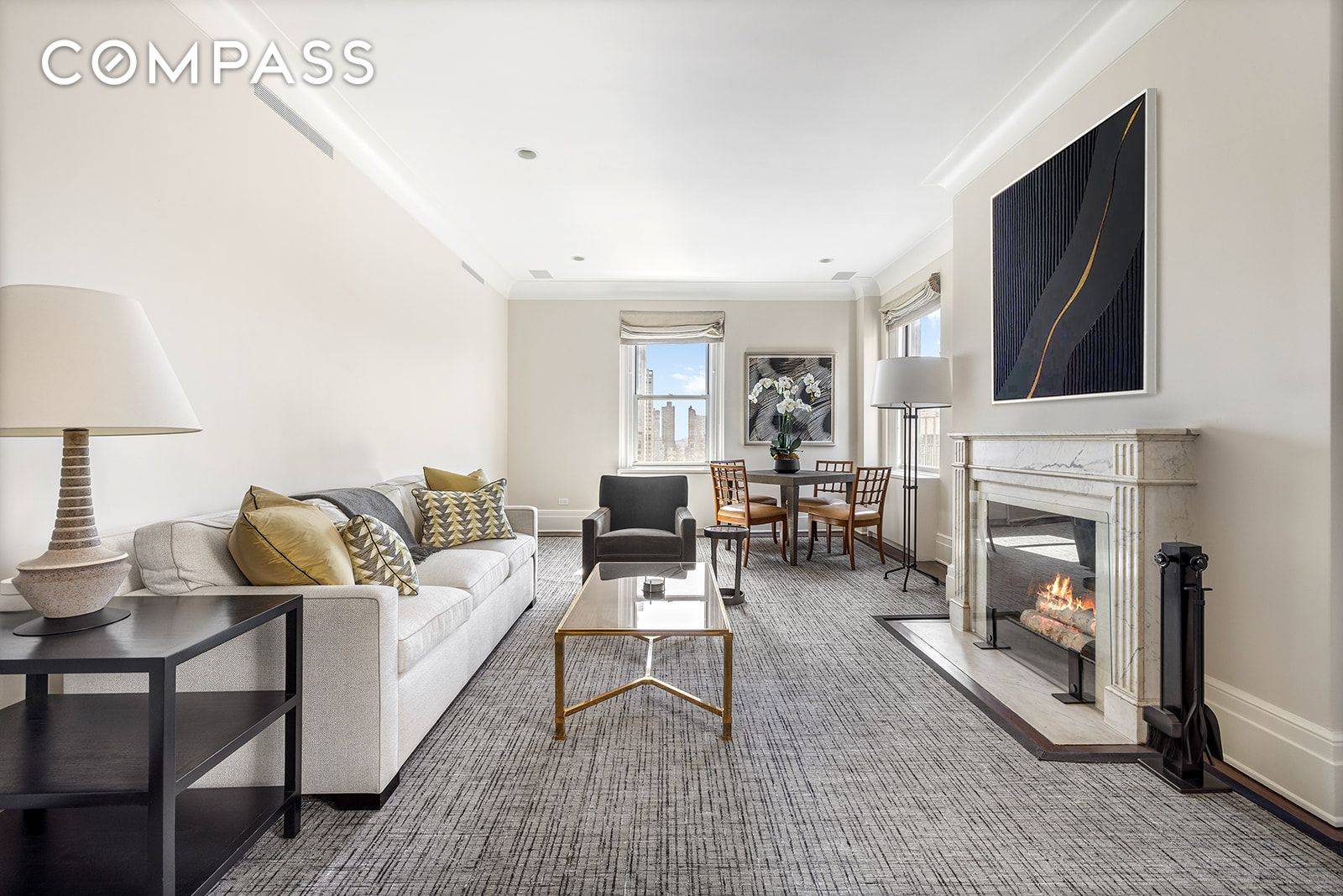 Perched atop one of Park Avenue s most distinguished pre war cooperatives, Penthouse B at 969 Park Avenue is a masterclass in understated luxury and modern convenience.