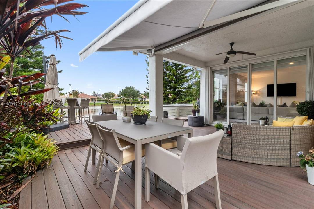 Located in the heart of Doral, this stunning 4 bedroom, 4 bathroom property is ideal for families seeking space and luxury.