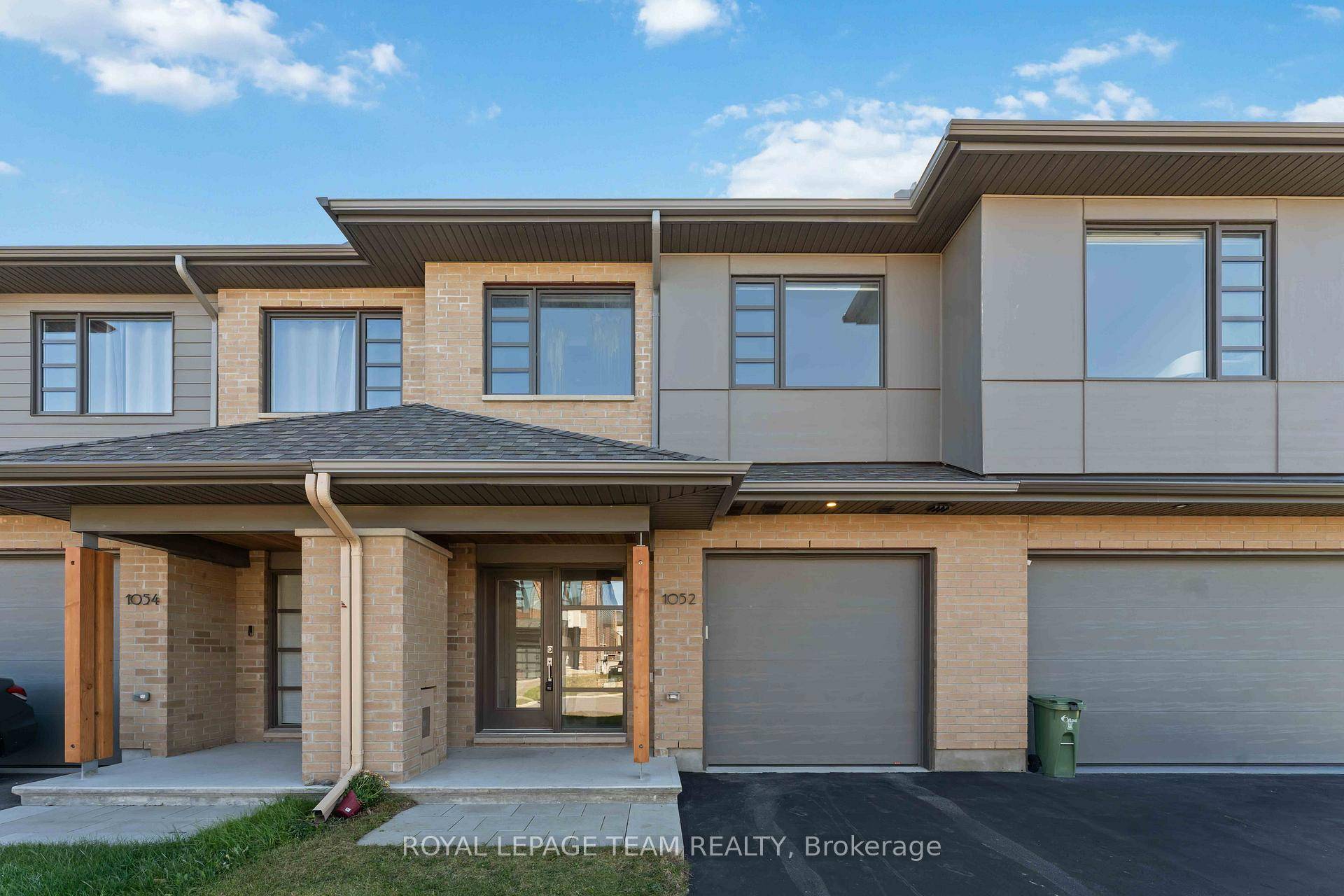 Welcome to this stunning HN Homes Lynwood model townhome, built in 2020 and situated on a quiet crescent in a family friendly neighbourhood.