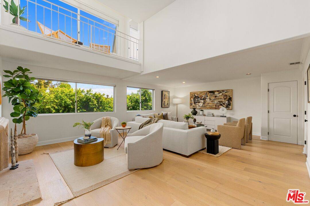 390  S Sepulveda Blvd 2BR Brentwood La