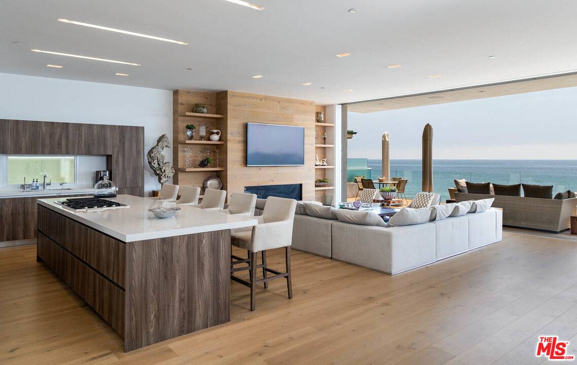 25236   Malibu Road Malibu LA