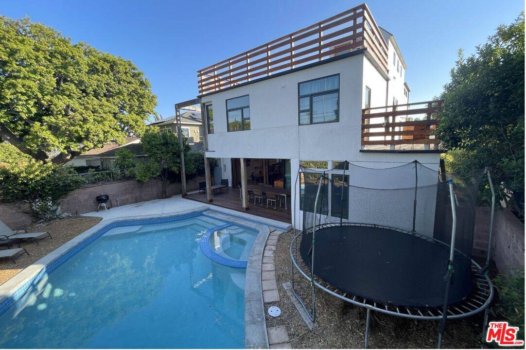 3121  Frederick ST 5BR Santa Monica La