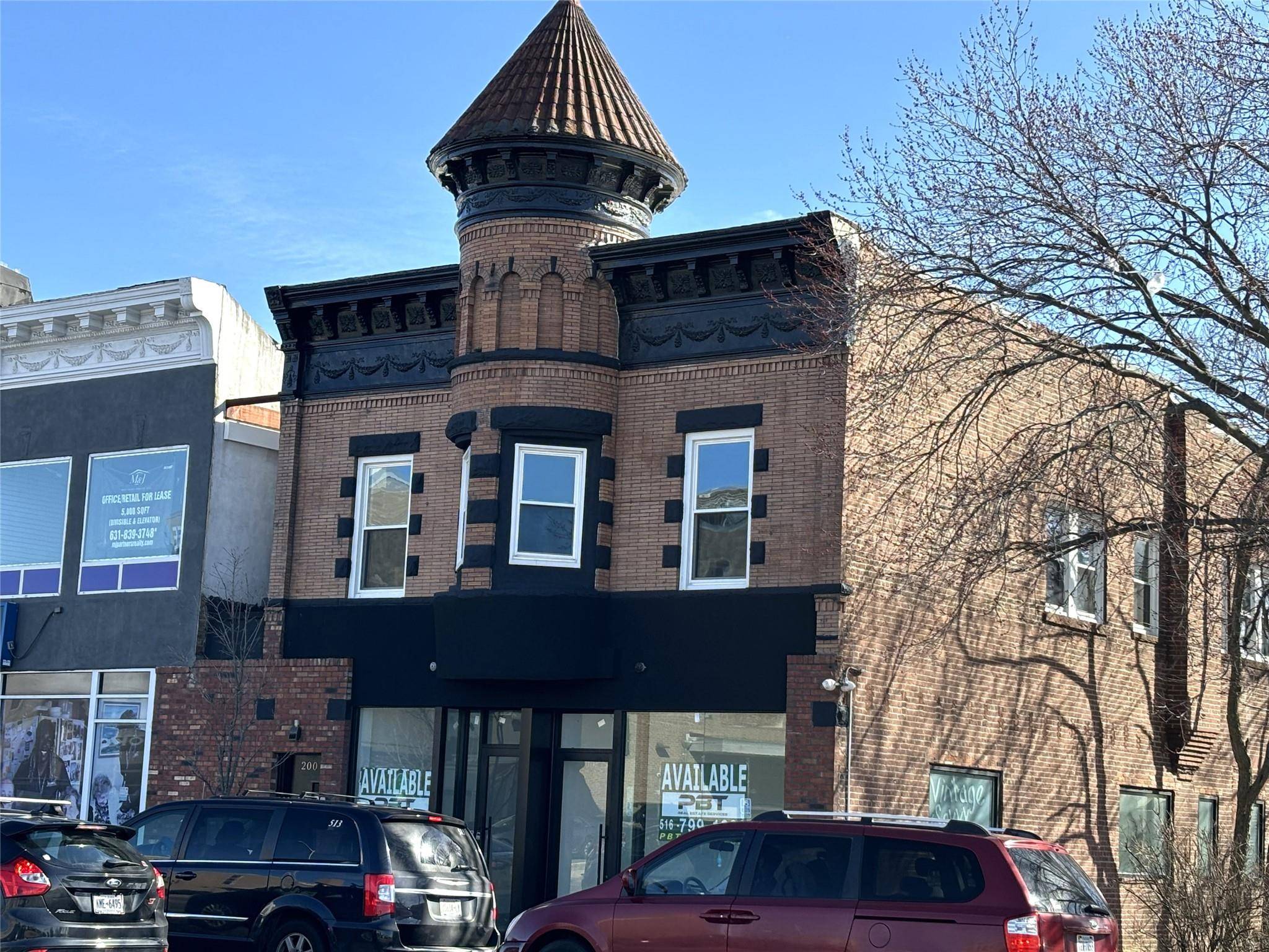 Beautiful Updated amp ; Spacious 2nd Floor 3 Bdrm 2 Bath Apartment in Mixed Use Building In the Center of Town Close to It All LIRR Shops Restaurants Night Life ...