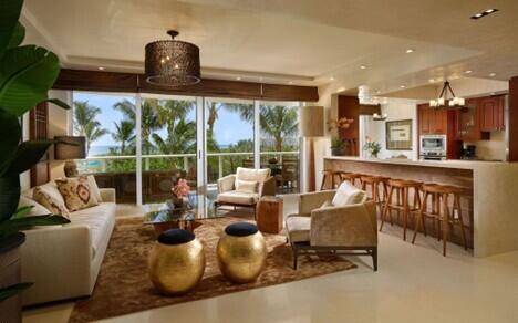 GREAT GARDEN UNIT. VIEW OF OCEAN AND POOL AREA.